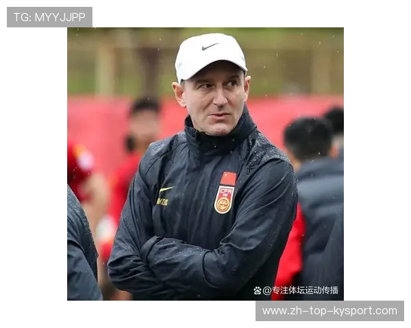 中国足球换帅潮来袭，新任主教练带来新希望，中国足球队现任主教练